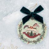 Božićna dekoracija kuglica s mašnom