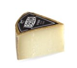 TVRDI SIR 1/4 od kravljeg, kozjeg i ovčjeg mlijeka