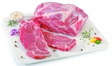 SVINJSKI VRAT S KOSTI na pultu 1 kg