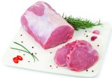  SVINJSKA LEĐA S KOSTI na pultu