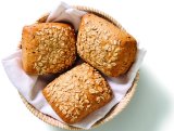 Pirovo pecivo od cjelovitog zrna sa sjemenkama 85 g